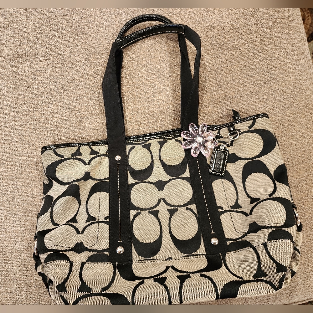 Coach shoulder bag